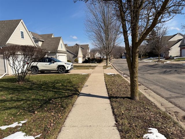 3374 Cromwell Road, Ann Arbor, MI 48105