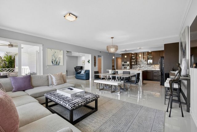 441 Bay Colony Drive N, Juno Beach, FL 33408