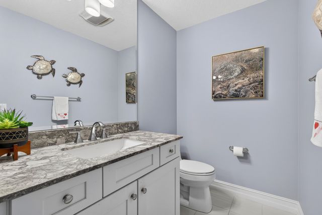 441 Bay Colony Drive N, Juno Beach, FL 33408