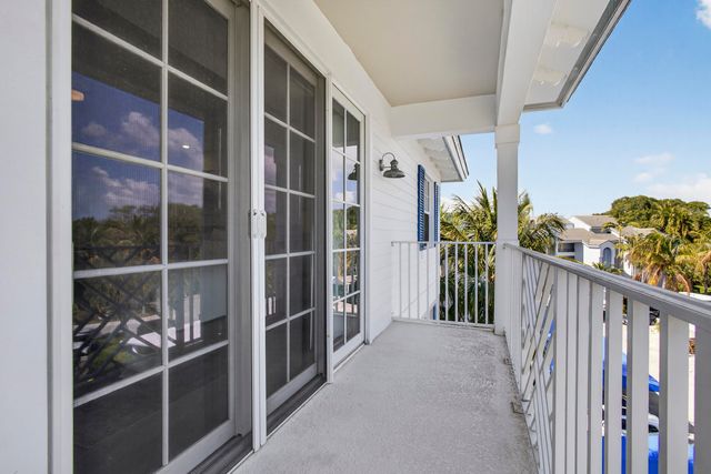 441 Bay Colony Drive N, Juno Beach, FL 33408