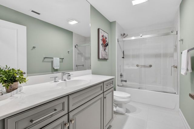 441 Bay Colony Drive N, Juno Beach, FL 33408