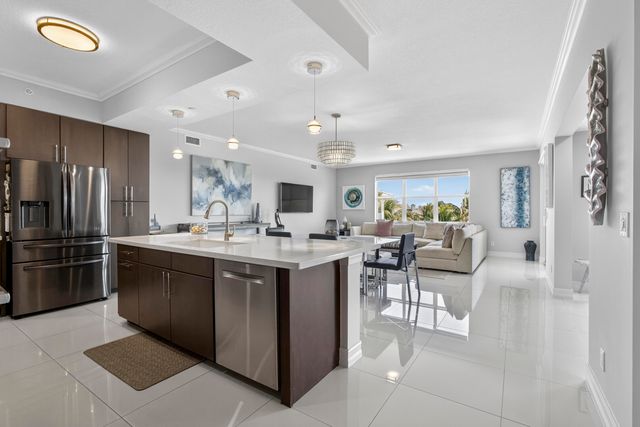 441 Bay Colony Drive N, Juno Beach, FL 33408