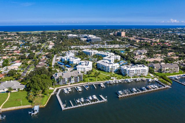 441 Bay Colony Drive N, Juno Beach, FL 33408