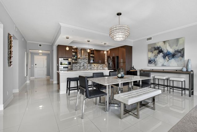 441 Bay Colony Drive N, Juno Beach, FL 33408