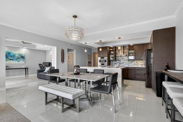 441 Bay Colony Drive N, Juno Beach, FL 33408