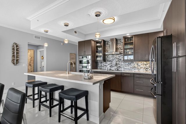 441 Bay Colony Drive N, Juno Beach, FL 33408