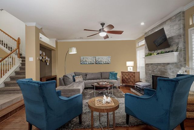 110 N Valley Oaks Circle, The Woodlands, TX 77382