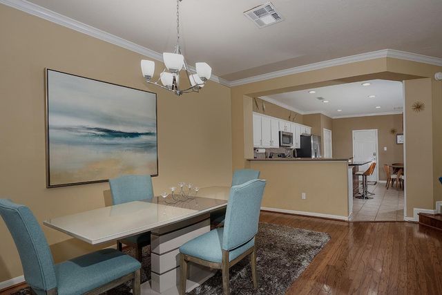 110 N Valley Oaks Circle, The Woodlands, TX 77382