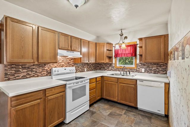 1350 10TH AVENUE NORTH, Wisconsin Rapids, WI 54495