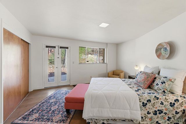 870 Lafayette Avenue, Cincinnati, OH 45220