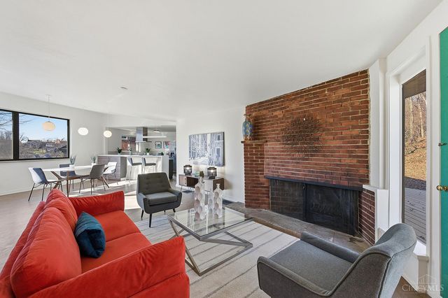 870 Lafayette Avenue, Cincinnati, OH 45220