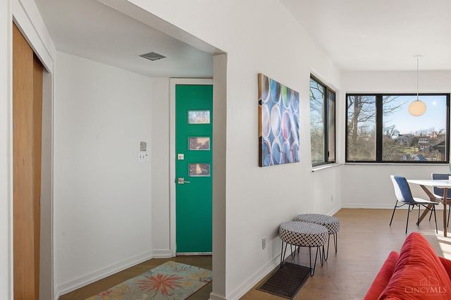 870 Lafayette Avenue, Cincinnati, OH 45220