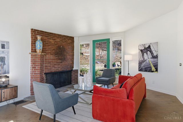 870 Lafayette Avenue, Cincinnati, OH 45220