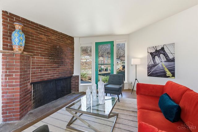 870 Lafayette Avenue, Cincinnati, OH 45220