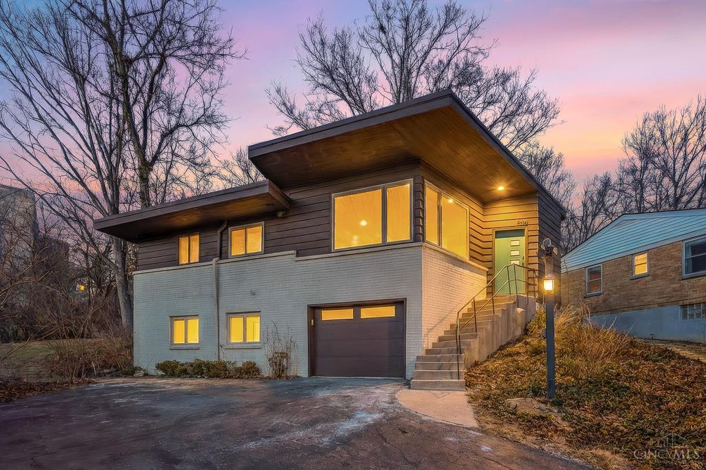 870 Lafayette Avenue, Cincinnati, OH 45220