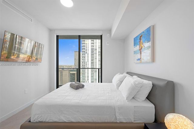 121 NE 5th Street 3006, Miami, FL 33132