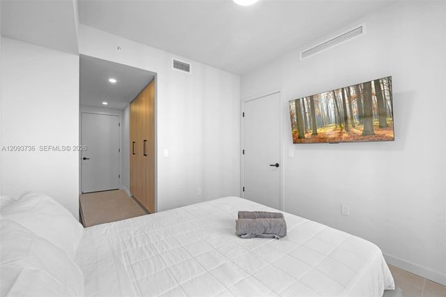 121 NE 5th Street 3006, Miami, FL 33132