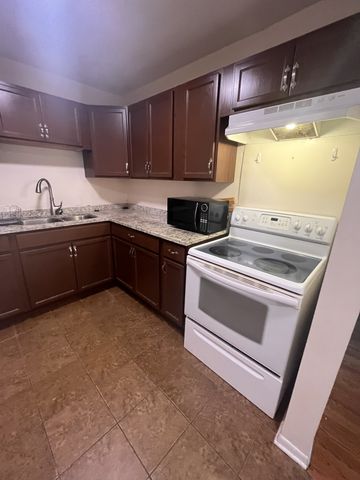 441 Harding Pl Apt A12, Nashville, TN 37211