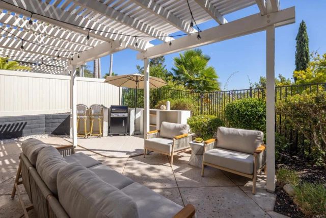 2819 Avenida Valera, Carlsbad, CA 92009