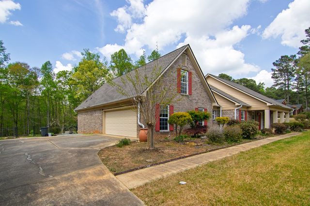 476 Wildwood Plantation Drive, Cataula, GA 31804