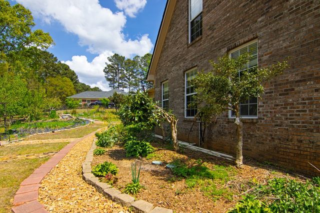 476 Wildwood Plantation Drive, Cataula, GA 31804