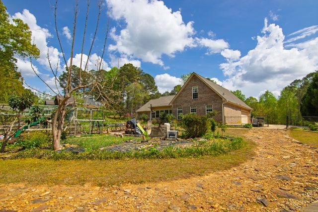 476 Wildwood Plantation Drive, Cataula, GA 31804