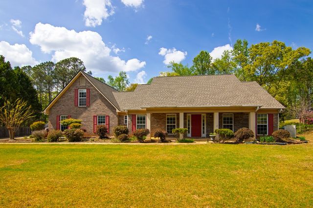 476 Wildwood Plantation Drive, Cataula, GA 31804