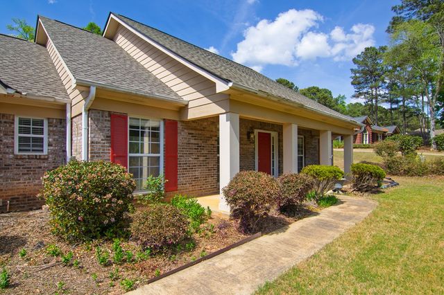 476 Wildwood Plantation Drive, Cataula, GA 31804