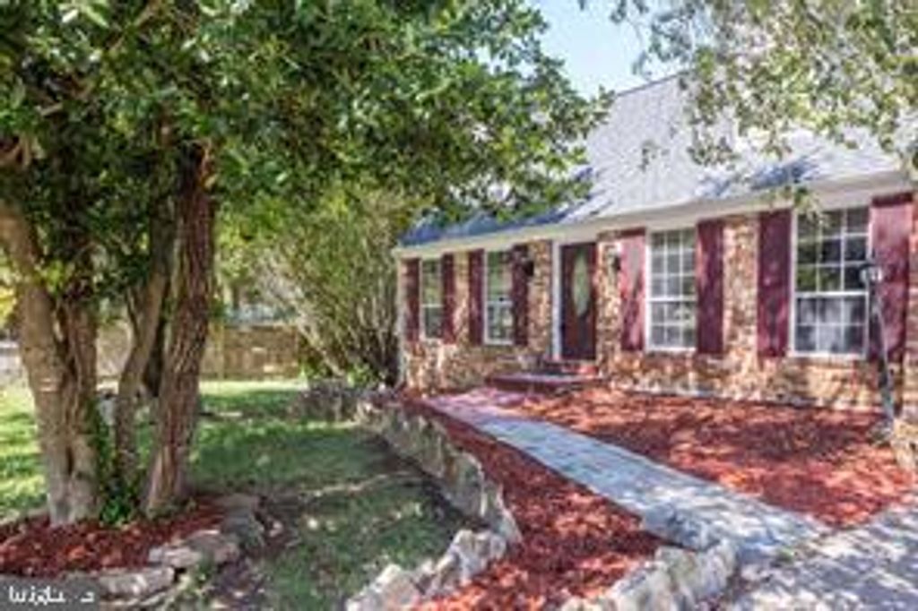 5578 NEDDLETON AVE, Woodbridge, VA 22193