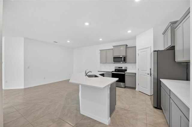 2425 BENDING BONSAI DRIVE, Wesley Chapel, FL 33543