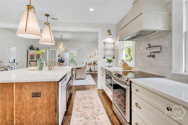 1108 Bonaventure Road, Savannah, GA 31404