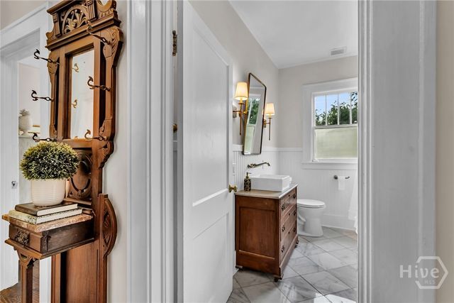 1108 Bonaventure Road, Savannah, GA 31404