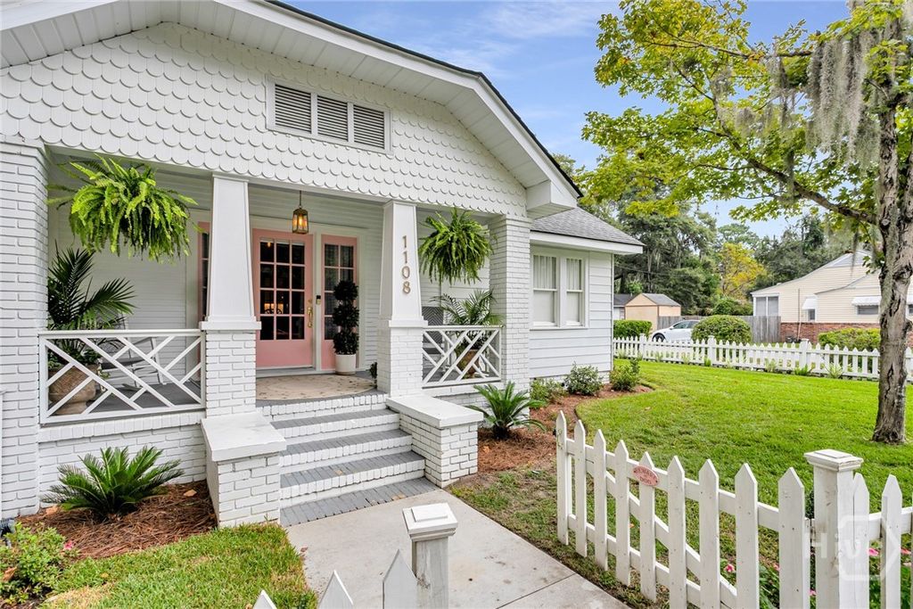 1108 Bonaventure Road, Savannah, GA 31404