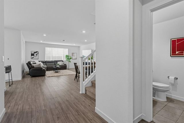 17516 Gemini Ct, Lathrop, CA 95330