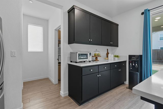 17516 Gemini Ct, Lathrop, CA 95330