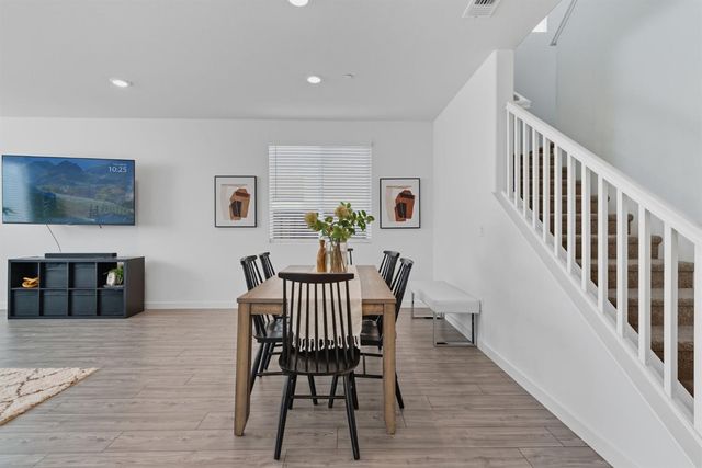 17516 Gemini Ct, Lathrop, CA 95330