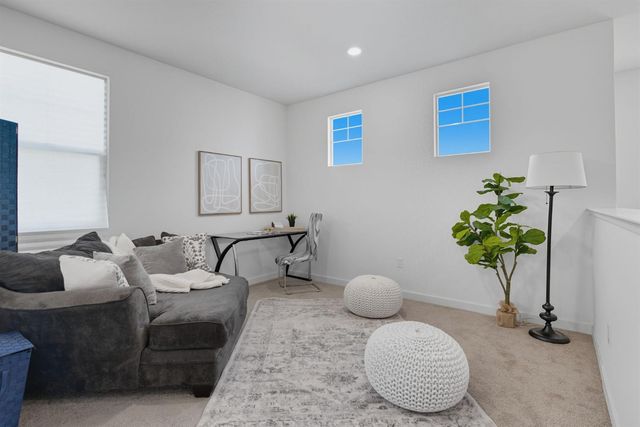 17516 Gemini Ct, Lathrop, CA 95330