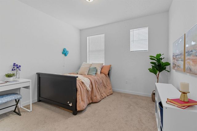 17516 Gemini Ct, Lathrop, CA 95330