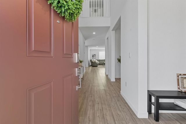 17516 Gemini Ct, Lathrop, CA 95330