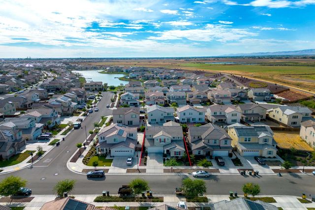 17516 Gemini Ct, Lathrop, CA 95330