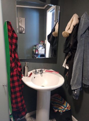 109 W 10TH STREET, Neillsville, WI 54456