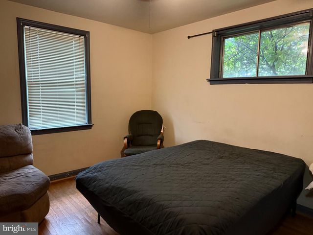 608 HOFFNAGLE ST, Philadelphia, PA 19111