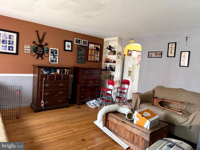608 HOFFNAGLE ST, Philadelphia, PA 19111