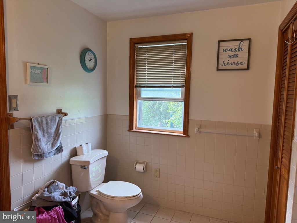 608 HOFFNAGLE ST, Philadelphia, PA 19111 — photo 3