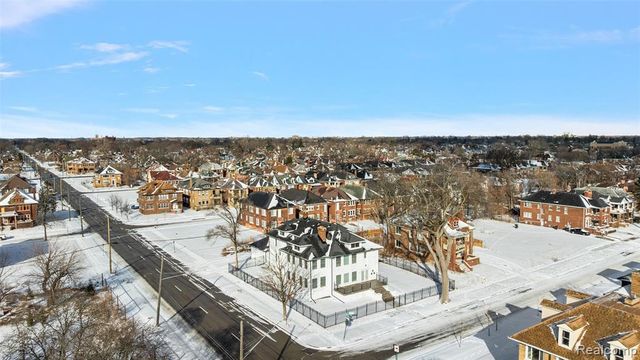 2080 Gladstone Street, Detroit, MI 48206