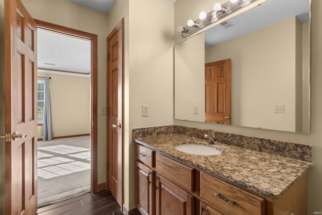 13073 BRITTON Ridge, Fishers, IN 46038