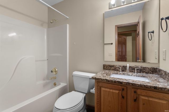 13073 BRITTON Ridge, Fishers, IN 46038