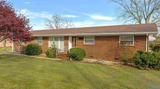 61 Rains Avenue SE, Rainsville, AL 35986