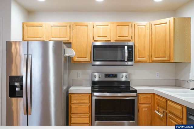 1123 Heritage Lp, Stayton, OR 97383