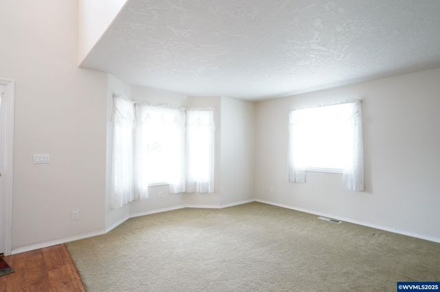 1123 Heritage Lp, Stayton, OR 97383